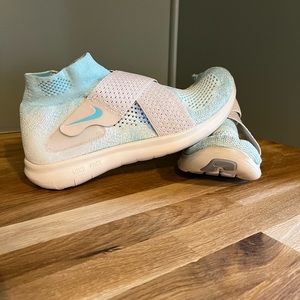 Nike Free RN Motion Flyknit 2017 Blue 880846-402 Size 8